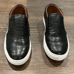 Steve Madden Amplifly Black Croc Sneakers/Loafers